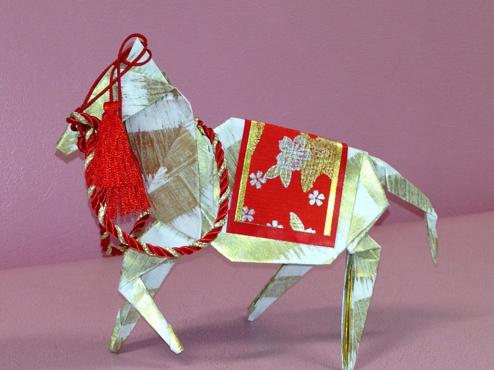 折り紙で折った馬